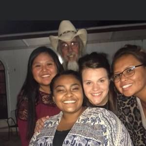 Meet your Posher, Katelyn